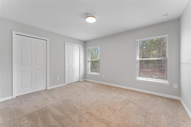 Building Photo - 9461 N Sandree Dr