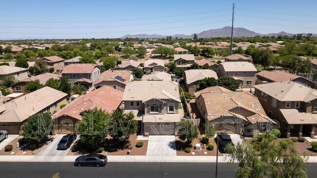 Building Photo - 3263 S Miller Dr