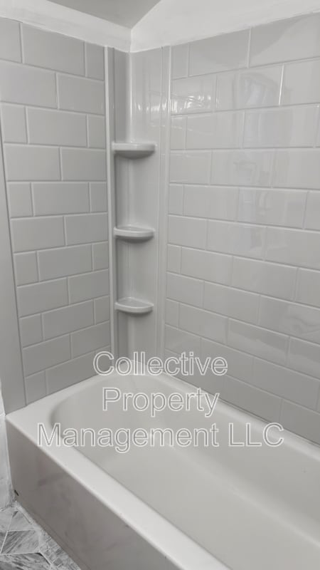 Building Photo - 3625 Chatsworth St