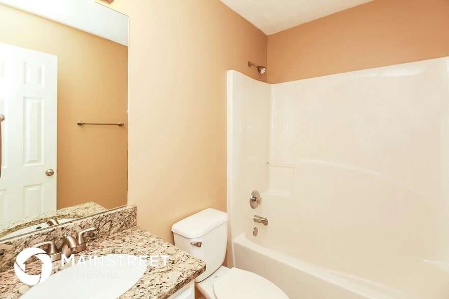 Building Photo - 9439 Sleepy Hollow Ln