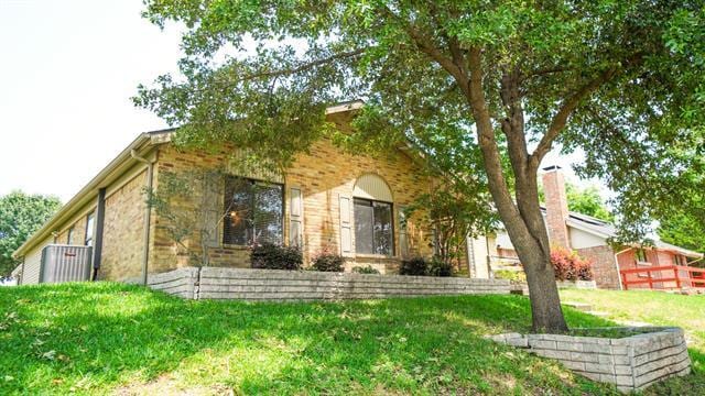 Building Photo - 4734 Cliffwood Dr