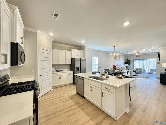 Building Photo - 15617 Ruthie Lynn Dr