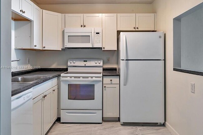 Building Photo - 2200 Springdale Blvd