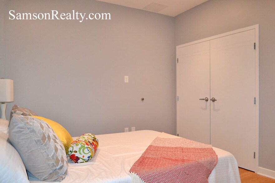 Building Photo - 44 Hospital St