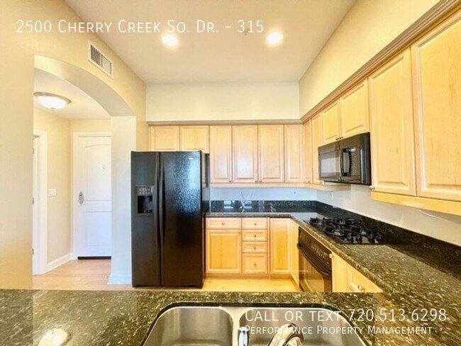 Building Photo - 2500 E Cherry Creek S Dr