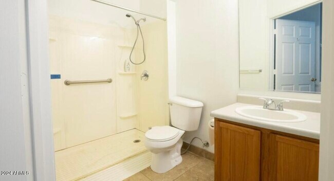 Building Photo - 9427 W Virginia Ave