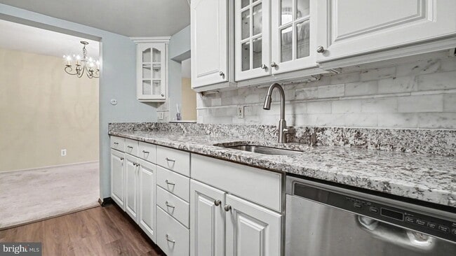 Building Photo - 349 Drummers Ln