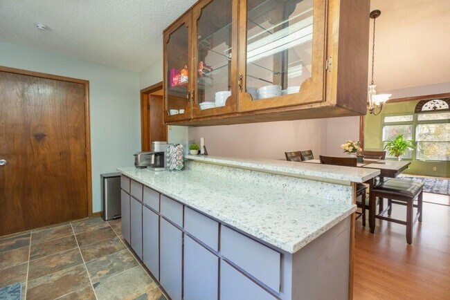 Building Photo - 3915 Stone Creek Cir