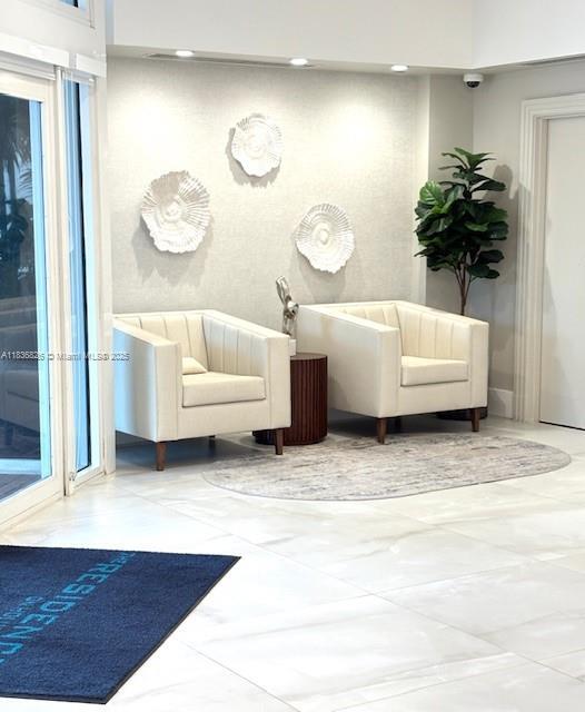 Building Photo - 3001 S Ocean Dr