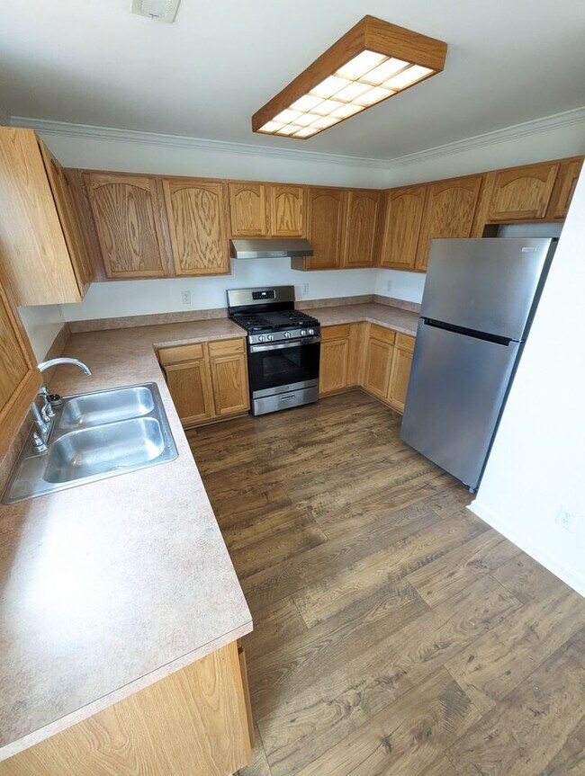 Building Photo - 204 Burgandy Rd, Williamsburg VA 23185