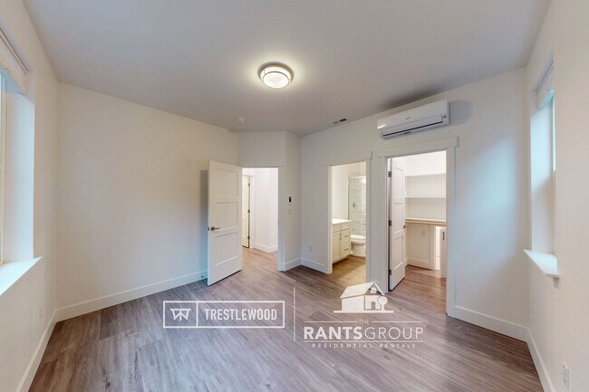 Building Photo - Brand New! Modern Home in Trestlewood – Where Comfort Meets Community!