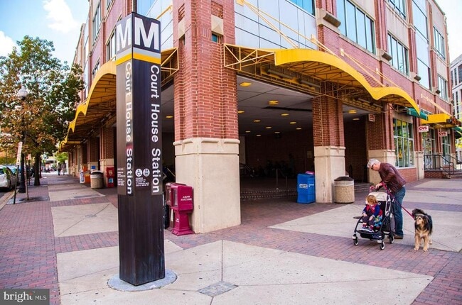 Building Photo - 2504 12th St N