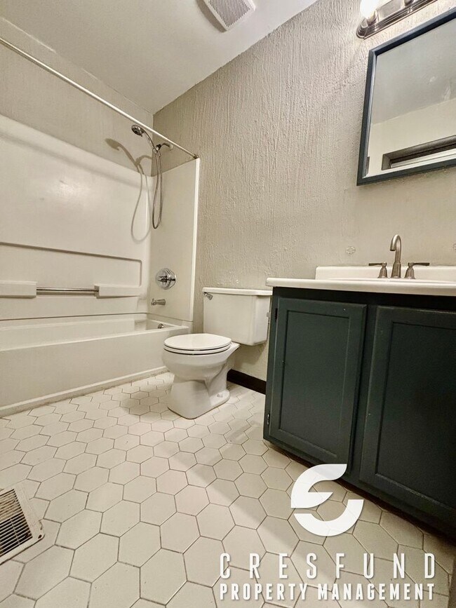 Building Photo - Charming 3 BR for Rent in Jack Britt School District
