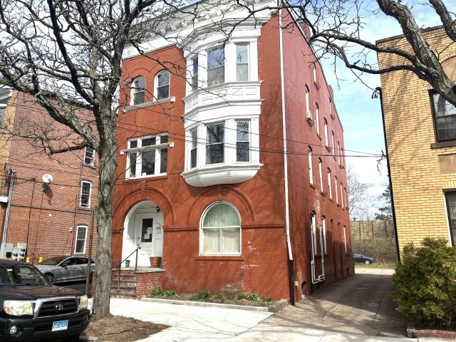 Building Photo - 175 Chestnut St