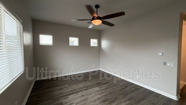 Building Photo - 8548 W Midway Ave