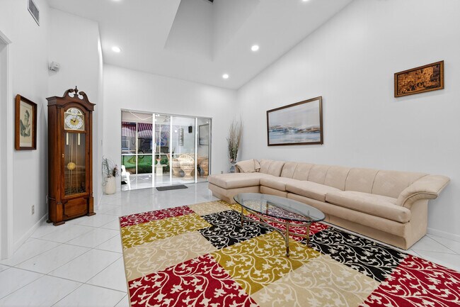 Building Photo - 6147 Waldwick Cir