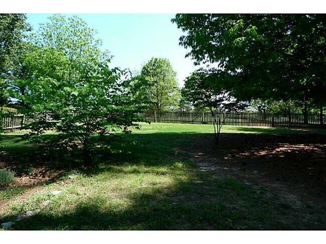 Building Photo - 11175 Linbrook Ln