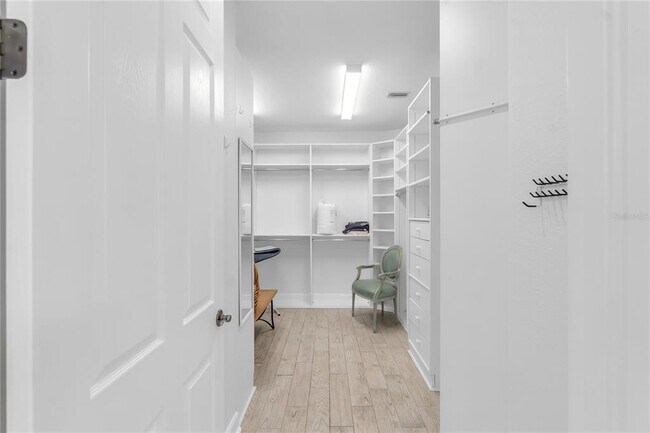 Building Photo - 5469 46th Ct W