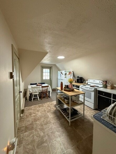 Kitchen - 112 W Main St