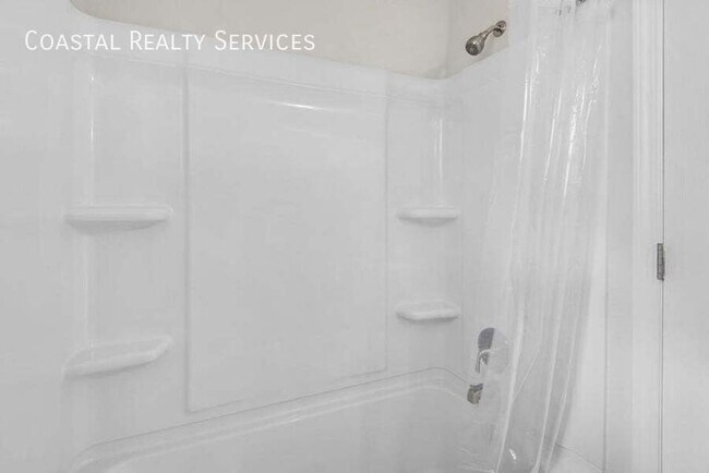 Building Photo - 213 Hawthorne Cir