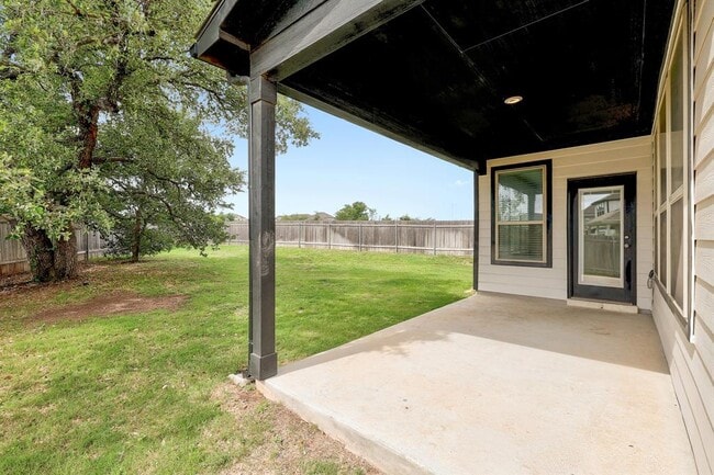 Building Photo - 113 King Thistle Ct