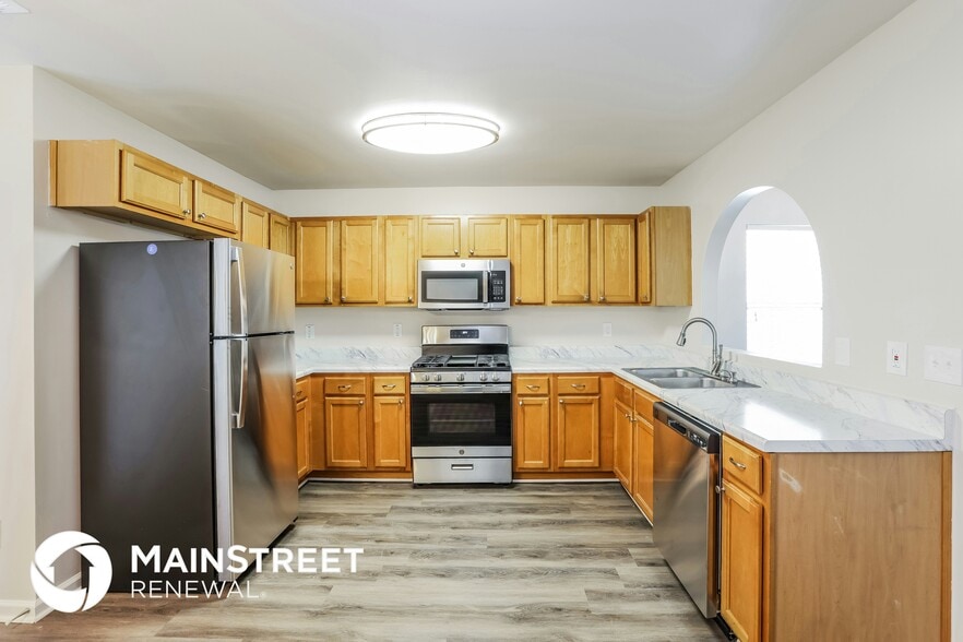 Building Photo - 2804 Crest Ridge Way SW