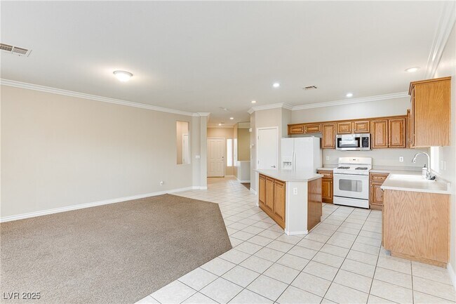 Building Photo - 6412 N Starling Mesa St