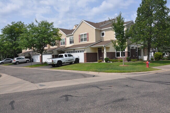 Building Photo - 9641 Linden Ln N