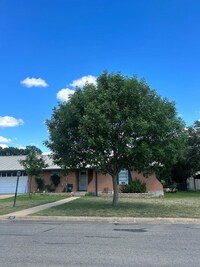 Building Photo - 107 Timber Ln