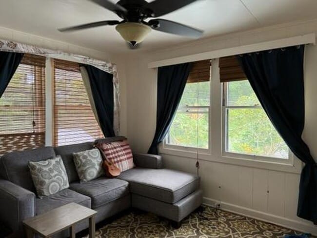 Building Photo - Ocean, Hilo Bay Views, Fully Restored Plan...