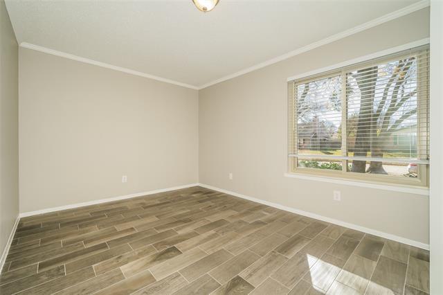 Building Photo - 637 Buffalo Bend