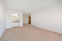 Building Photo - 1515 Floribunda Ave