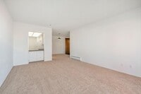 Building Photo - 1515 Floribunda Ave