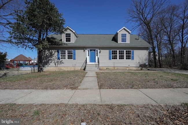 Building Photo - 605 Neck Rd
