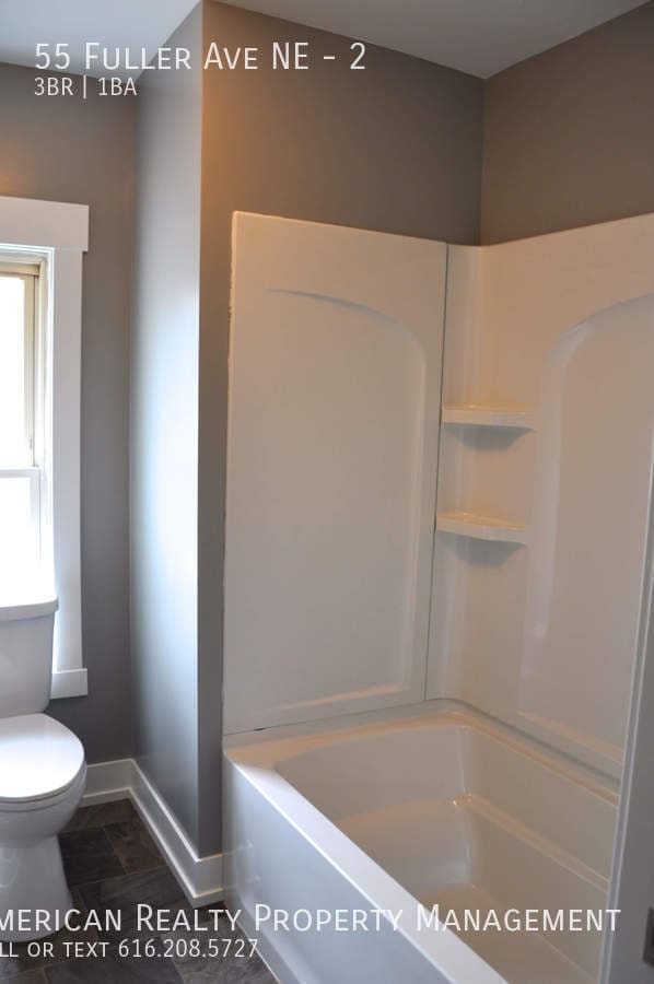 Building Photo - 55 Fuller Ave NE