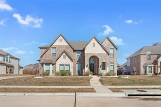 Building Photo - 1209 Rogers Parkway