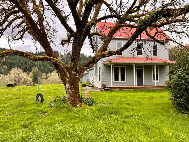 Building Photo - 98382 Sitkum Ln