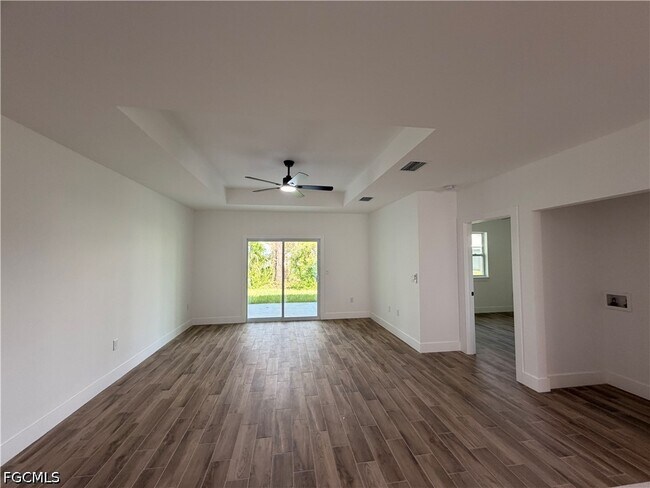 Building Photo - 2212 Armour Rd