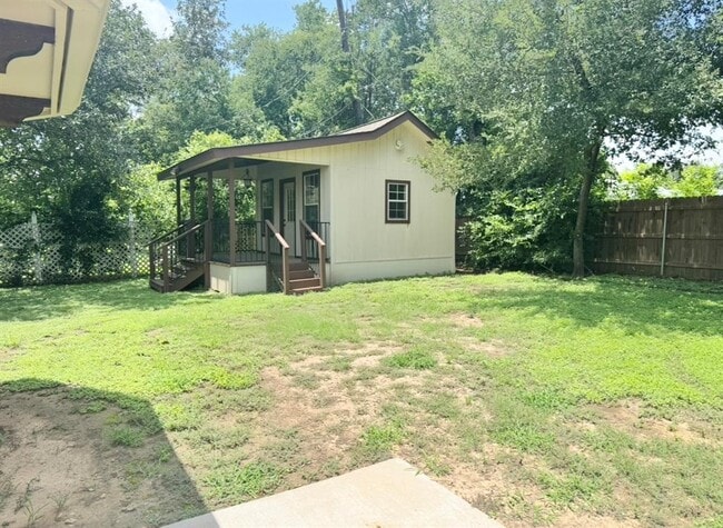 Building Photo - 1306 Meadow Cove