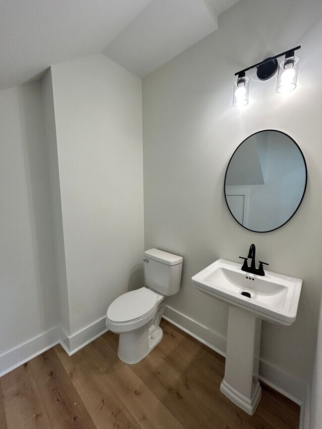 Building Photo - BRAND NEW Charming 3 Beds, 2.5 Baths in Hixson!