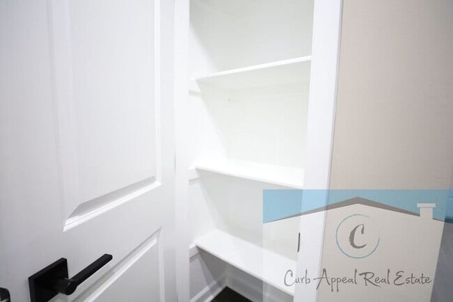 Building Photo - Brand new construction 2 bed 1 bath apartment - includes utlities, washer and dryer!!