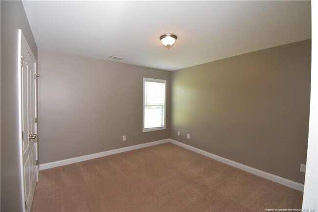 Building Photo - 131 S Prince Henry Way