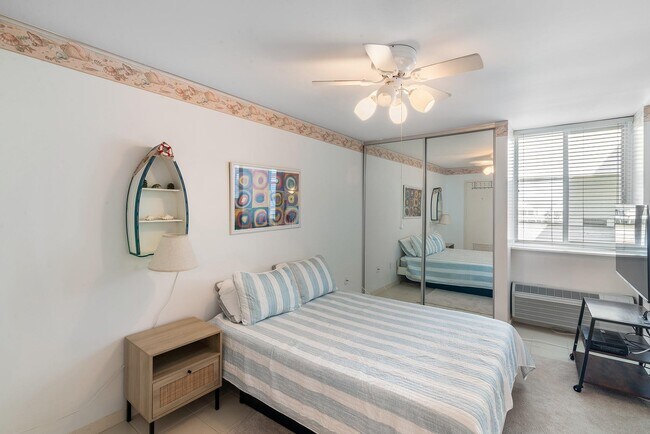 Building Photo - 265 Dune Rd