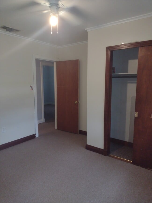 Building Photo - 125 Ren Pass Ave