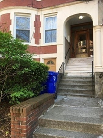 Primary Photo - 19 University Rd