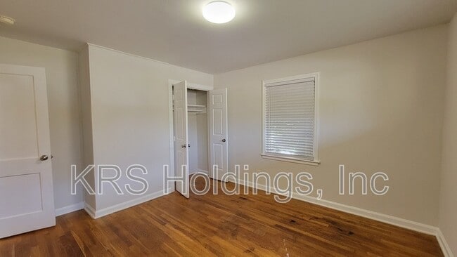 Building Photo - 1210 Downing Rd