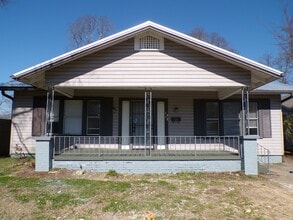 Building Photo - 1616 Fulton Ave SW
