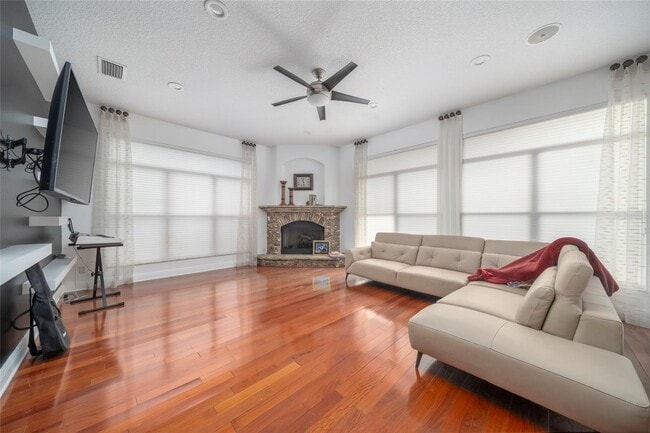 Building Photo - 1624 Kennesaw Dr
