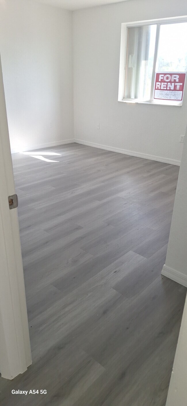 Building Photo - 674 NW 46th St