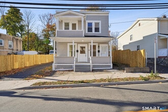 Building Photo - 21 Soundview Ave